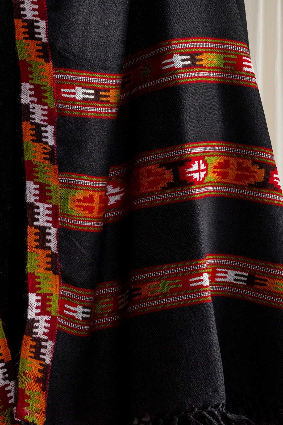 Traditional Kullu Patti - Handwoven Wool Shawl