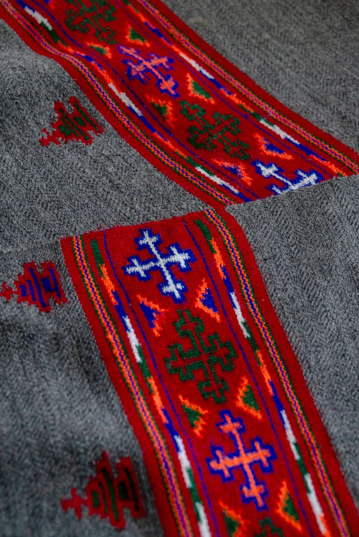 Handwoven Kinnauri Muffler - Dark Grey