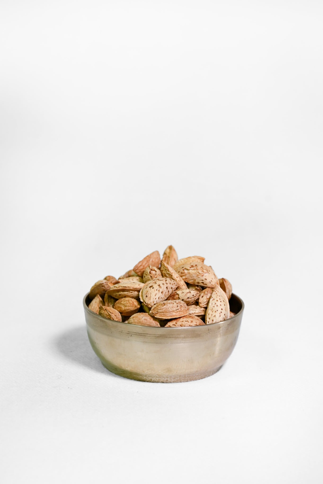 Kinnauri Kagazi Badam / Paper Shell Wild Almonds