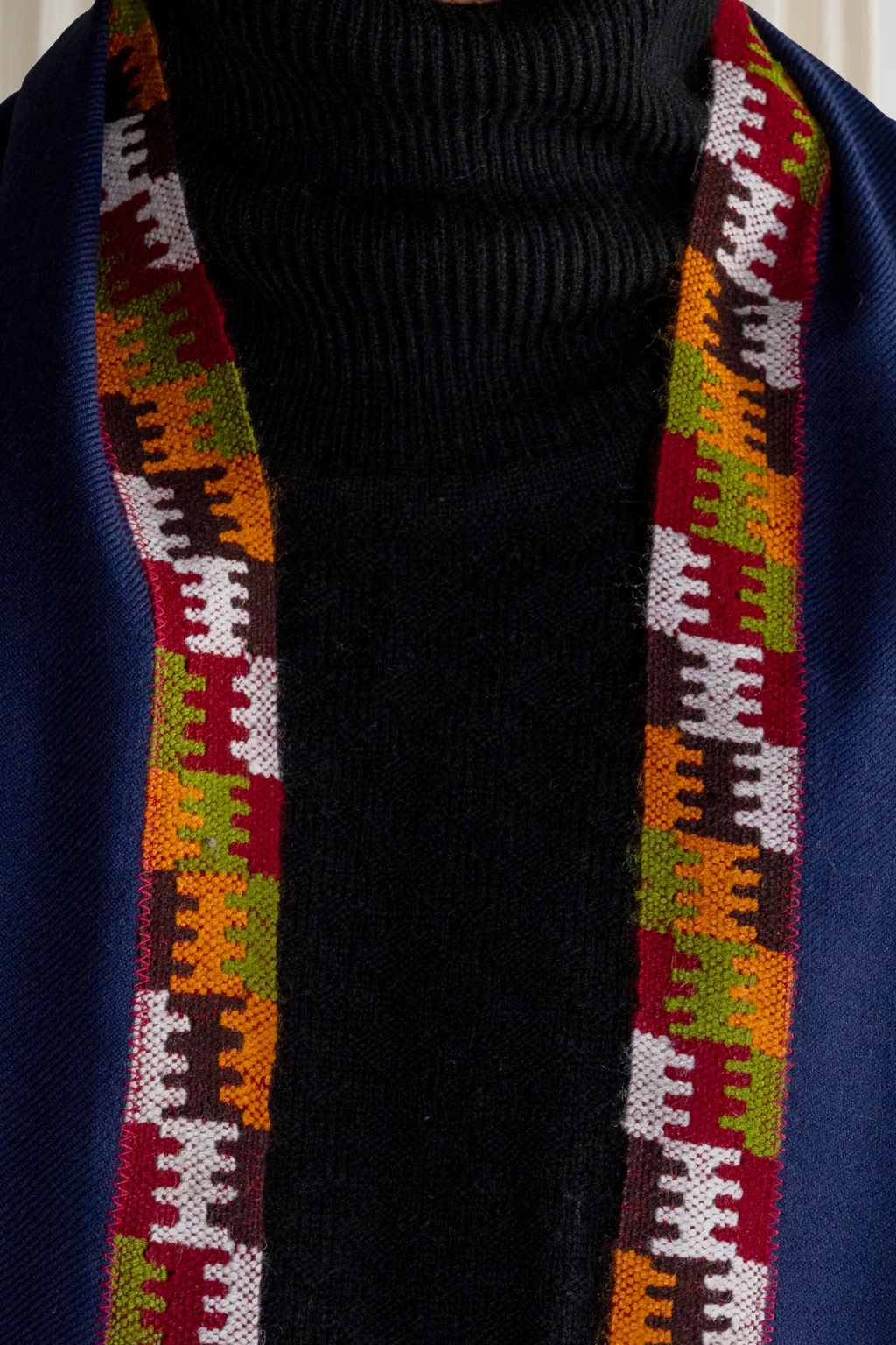 Traditional Kullu Patti - Handwoven Wool Shawl