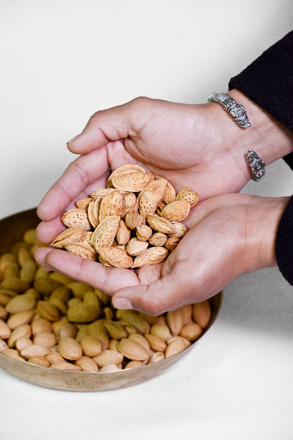 Kinnauri Kagazi Badam / Paper Shell Wild Almonds