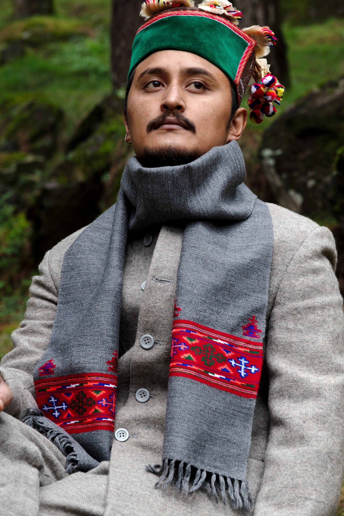 Handwoven Kinnauri Muffler - Dark Grey