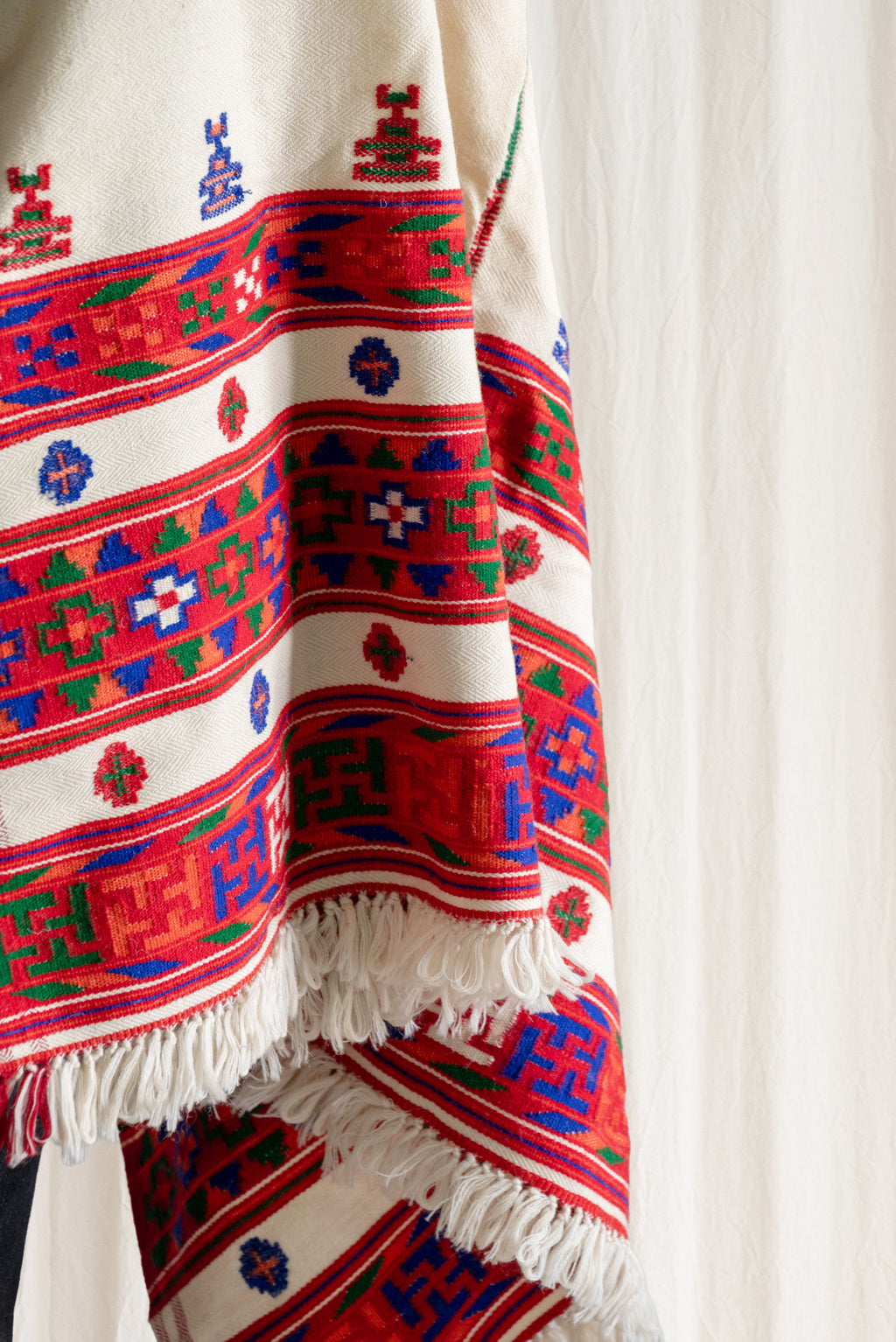 Handwoven Traditional Kinnauri Shawl