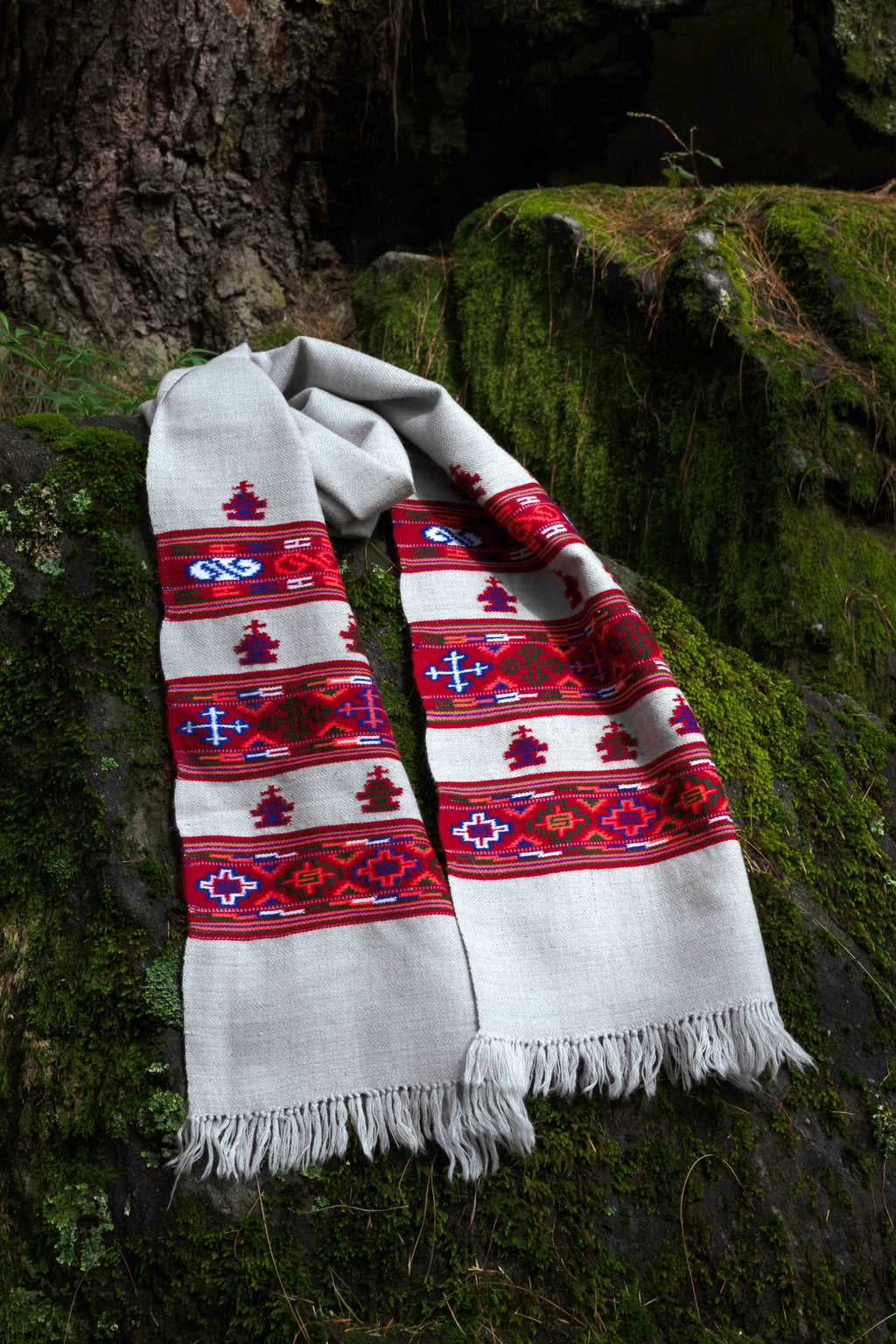 Handwoven Kinnauri Muffler - Light Grey