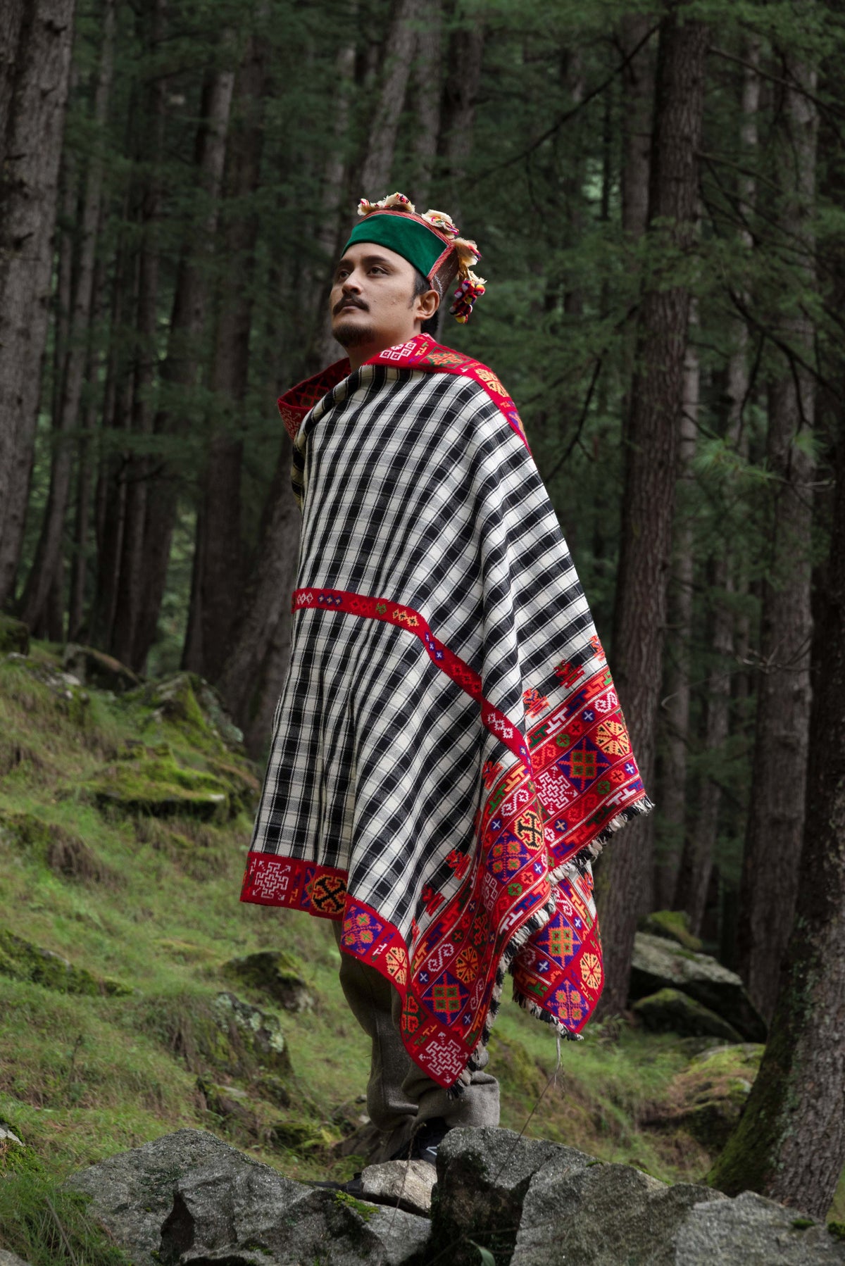 Nyanglus - Handwoven Traditional Kinnauri Shawl
