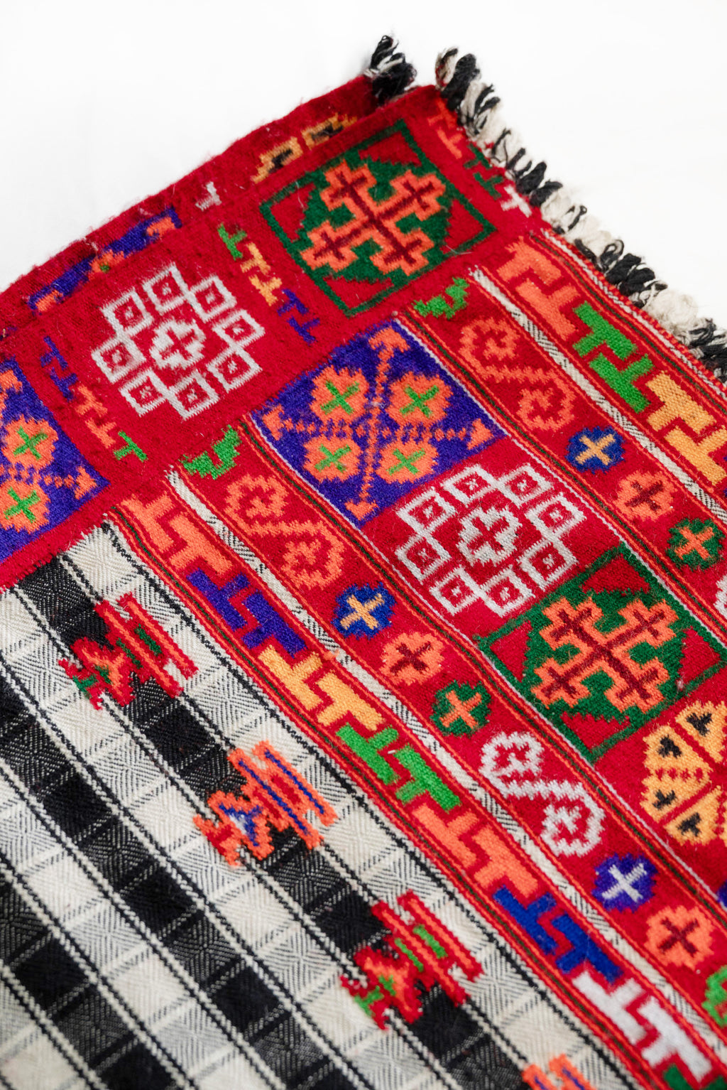 Nyanglus - Handwoven Traditional Kinnauri Shawl
