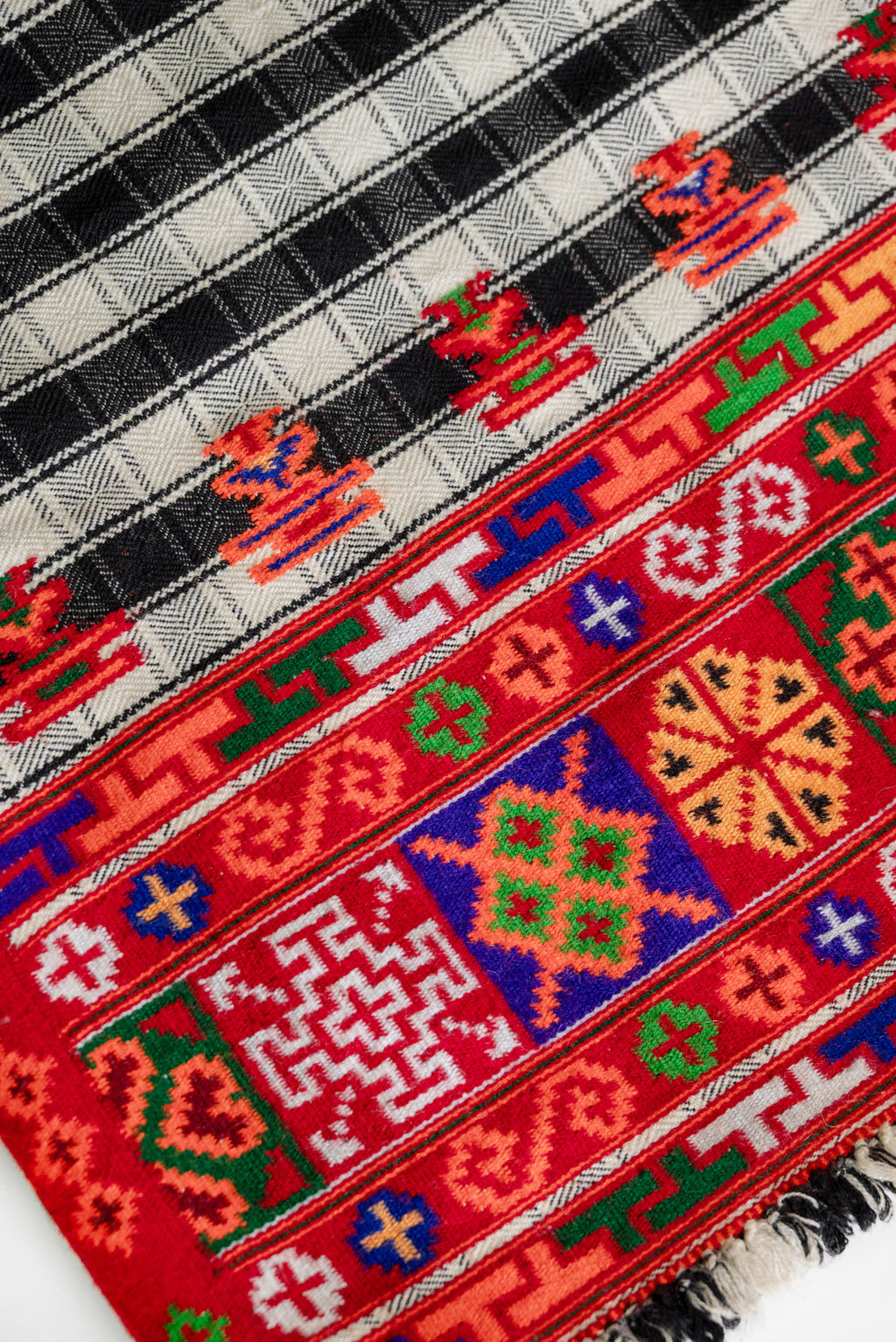 Nyanglus - Handwoven Traditional Kinnauri Shawl