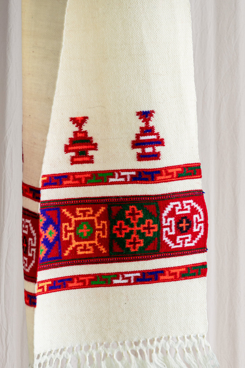 Handwoven Kinnauri Muffler - White