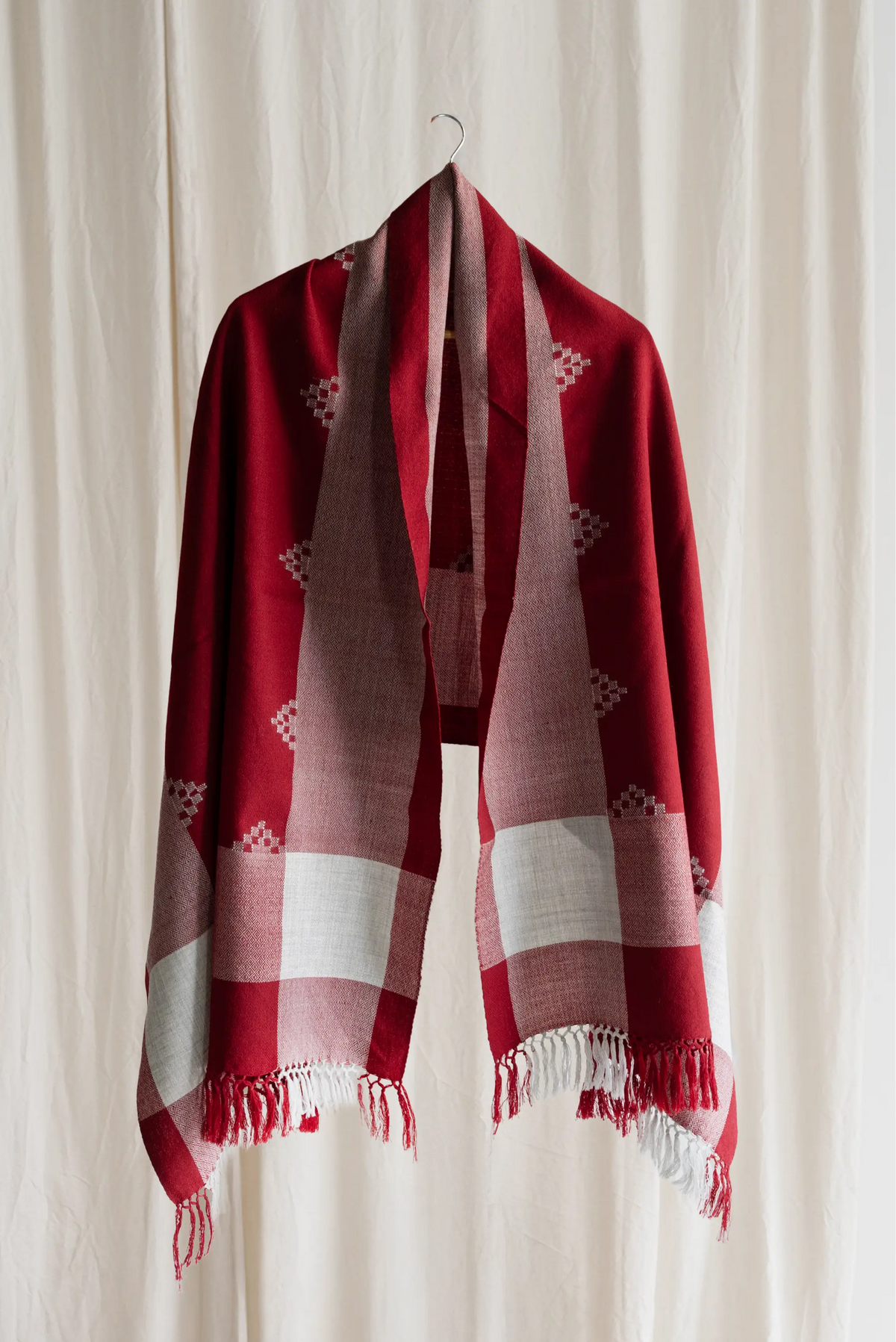 Heera - Handwoven Woolen Stole