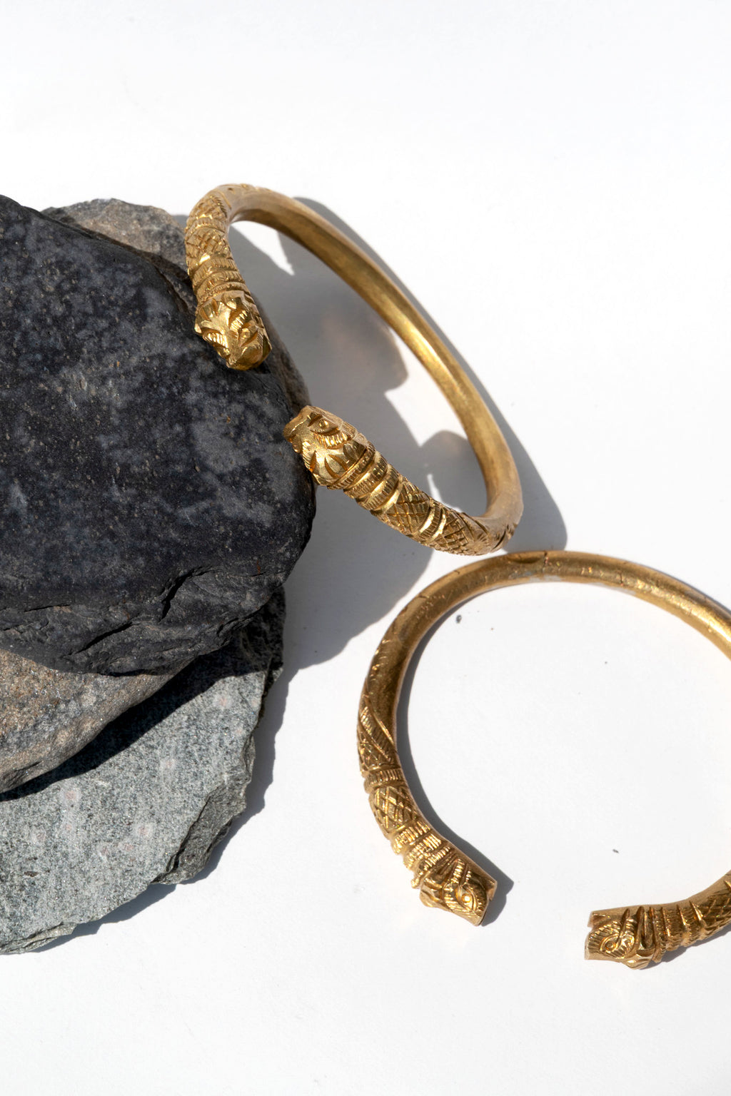 Daaglo - Solid Pure Brass (Peetal) Bangle