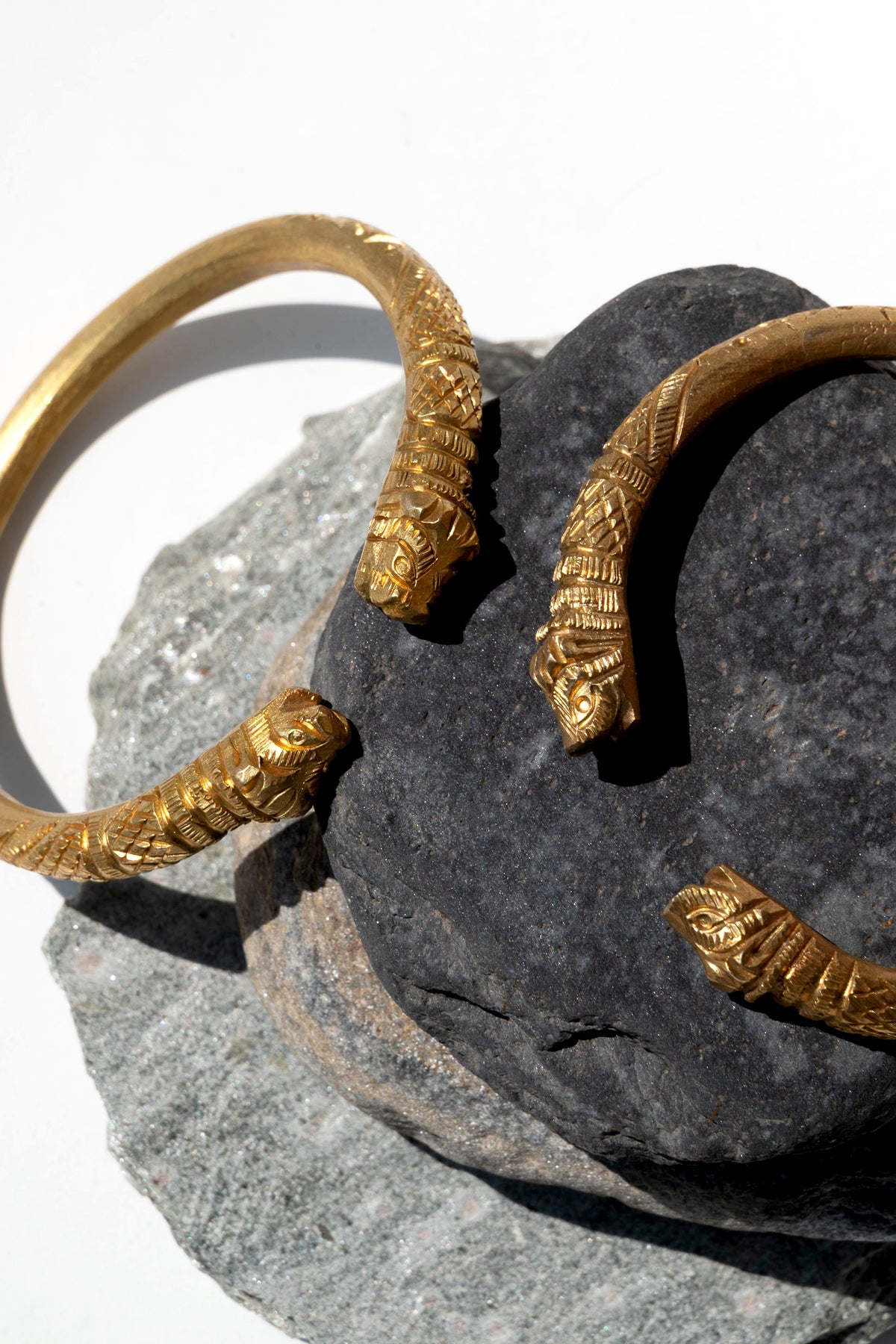 Daaglo - Solid Pure Brass (Peetal) Bangle