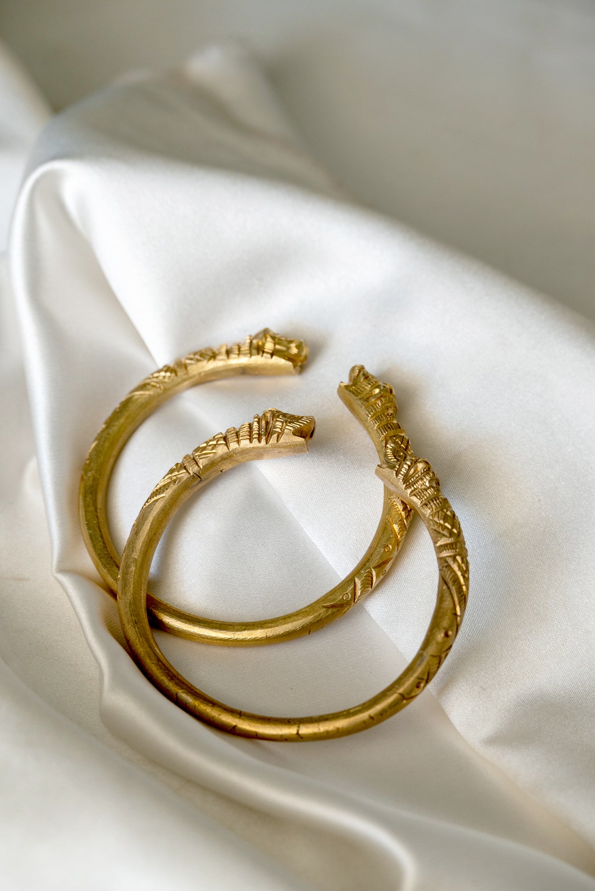 Daaglo - Solid Pure Brass (Peetal) Bangle