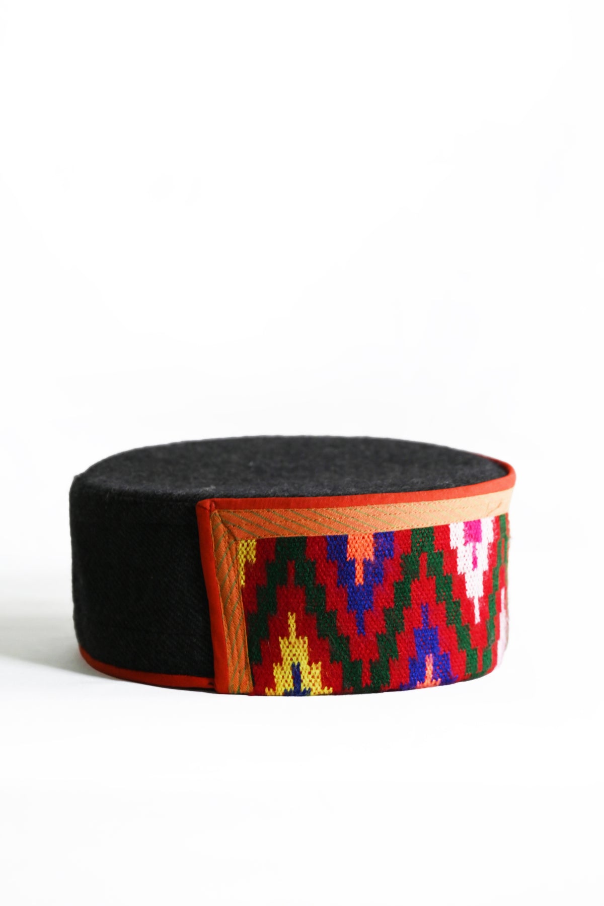 Leheriya - Traditional Kullu Topi