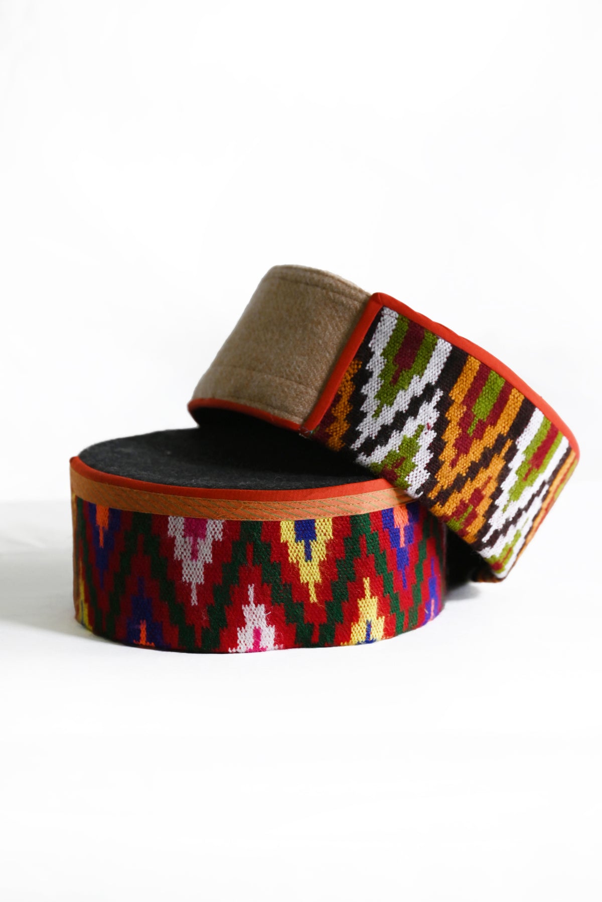 Leheriya - Traditional Kullu Topi